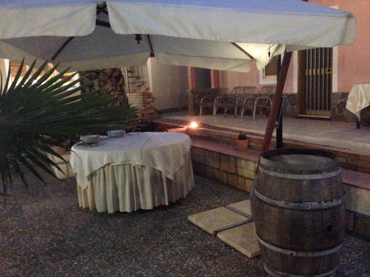 Hotel La Pineta Joppolo ภายนอก รูปภาพ