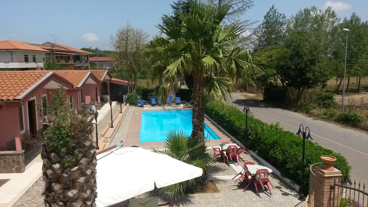 Hotel La Pineta Joppolo ภายนอก รูปภาพ