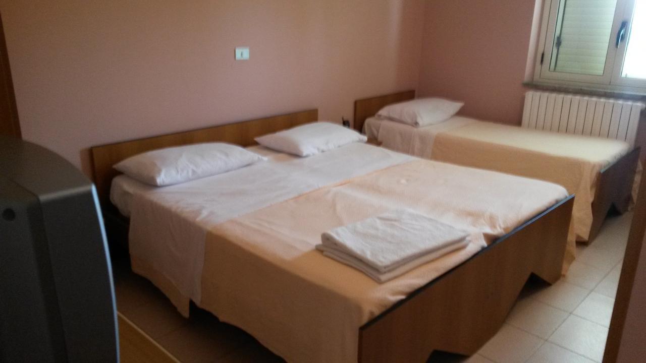 Hotel La Pineta Joppolo ภายนอก รูปภาพ