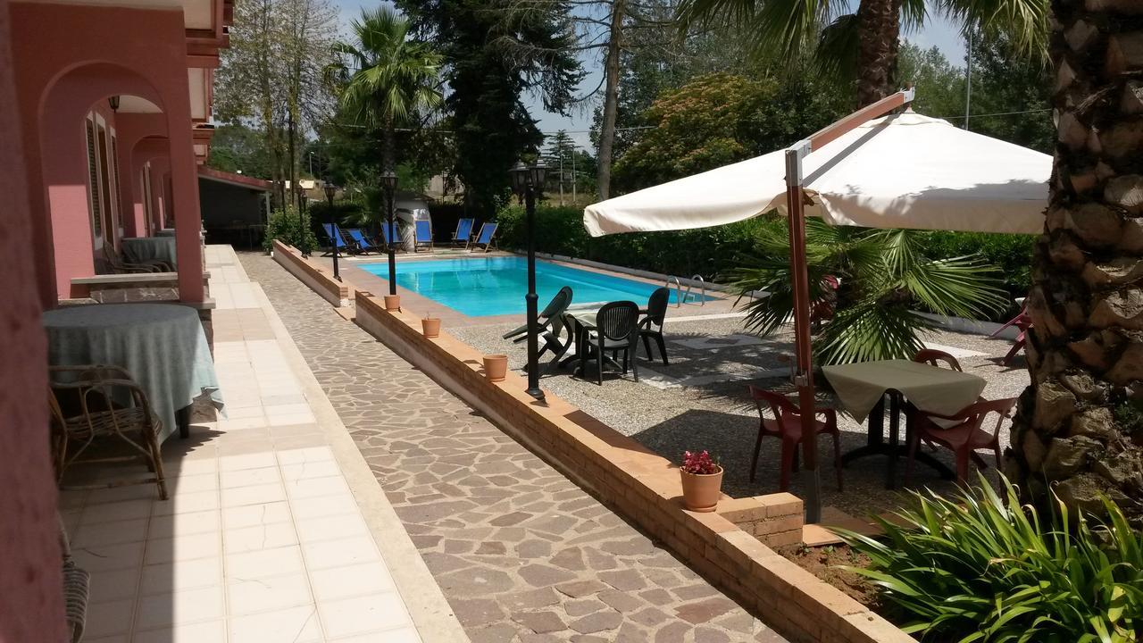 Hotel La Pineta Joppolo ภายนอก รูปภาพ